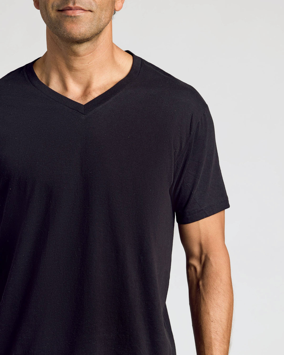 All Black Classic V-Neck 10-Pack