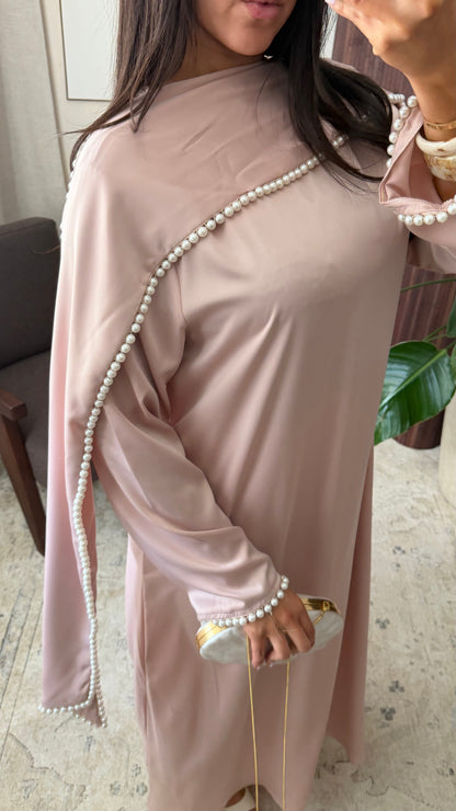 Robe Satinee Ornee De Perles Avec Echarpe I Rose