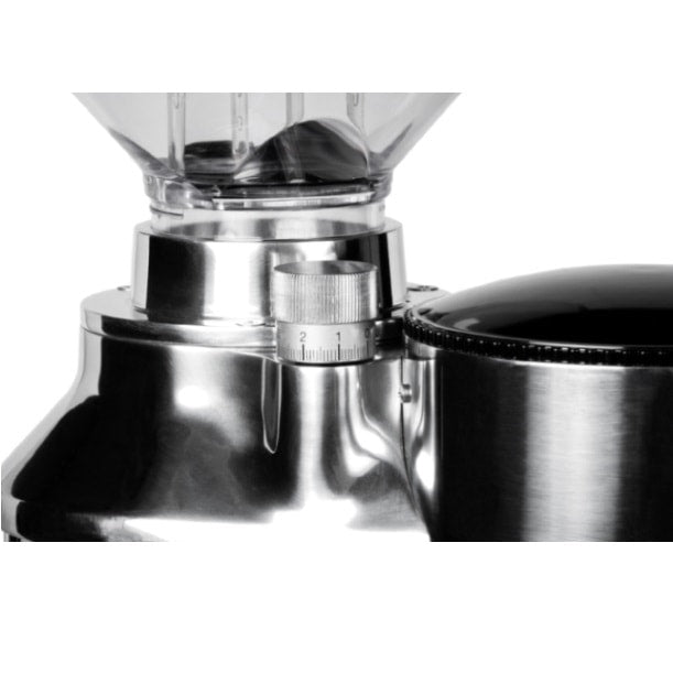 Quamar T48 MAN Grinder