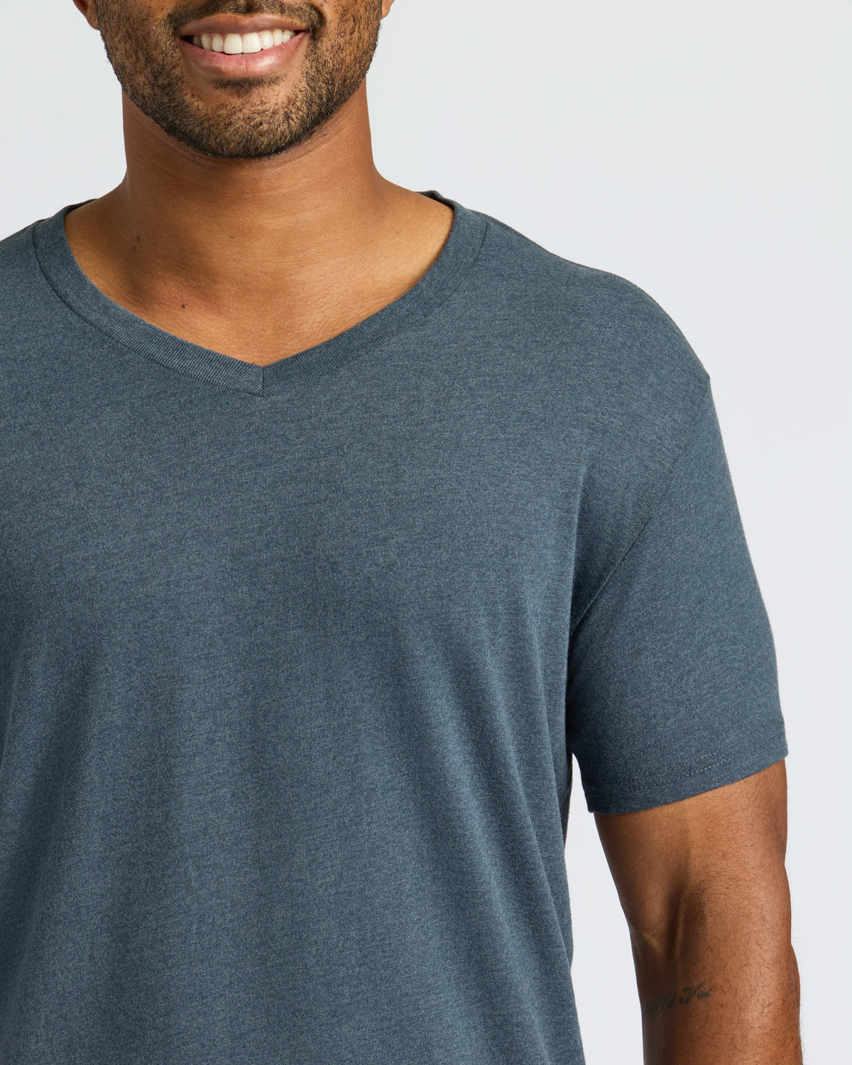 All White Classic V-Neck 10-Pack