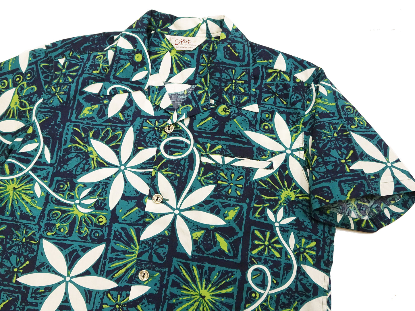 Star of Hollywood Elvis Presley Blue Hawaii Shirt Men's Casual All-Over Print Short-Sleeve Camp Collar Shirt Toyo Enterprises SH39493 145 Green