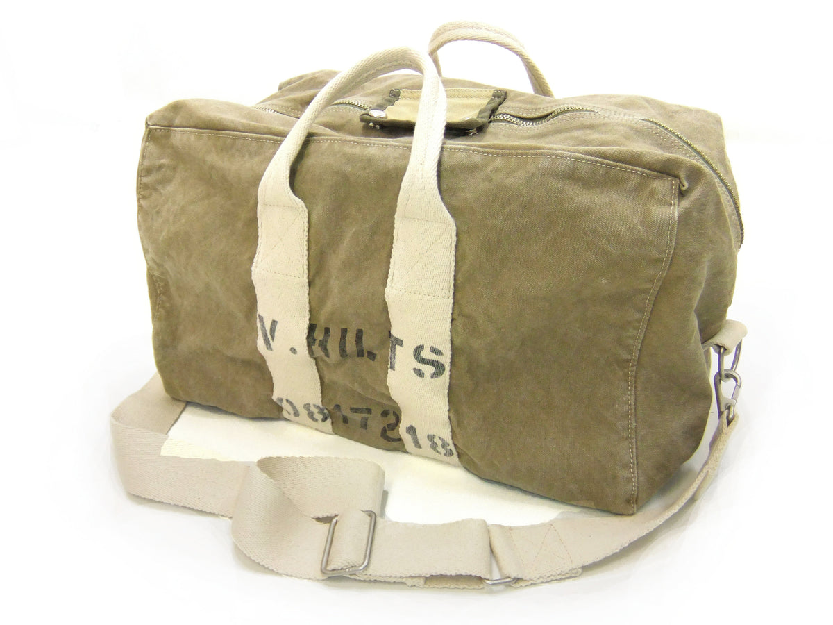 TOYS McCOY Men's Steve McQueen Aviator’s Kit Bag “V. HILTS” - Canvas Boston Duffel Bag Inspired by The Great Escape - Made in Japan (TMA2522 041 Khaki)
