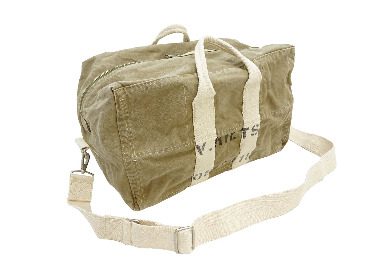 TOYS McCOY Men's Steve McQueen Aviator’s Kit Bag “V. HILTS” - Canvas Boston Duffel Bag Inspired by The Great Escape - Made in Japan (TMA2522 041 Khaki)