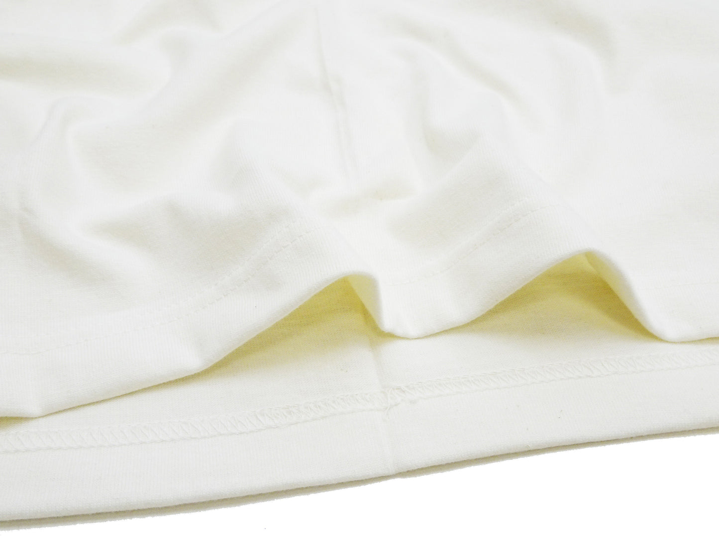 TOYS McCOY Men's Plain Short Sleeve Pocket T-Shirt - Steve McQueen Inspired, Tubular Knit Jersey, Unwashed, Made in Japan (TMC2615 011 Soft Off-White)